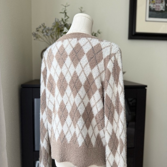 NWOT William Rast Argyle Patterned Brown and White Women's Sweater Size Large - Picture 2 of 9